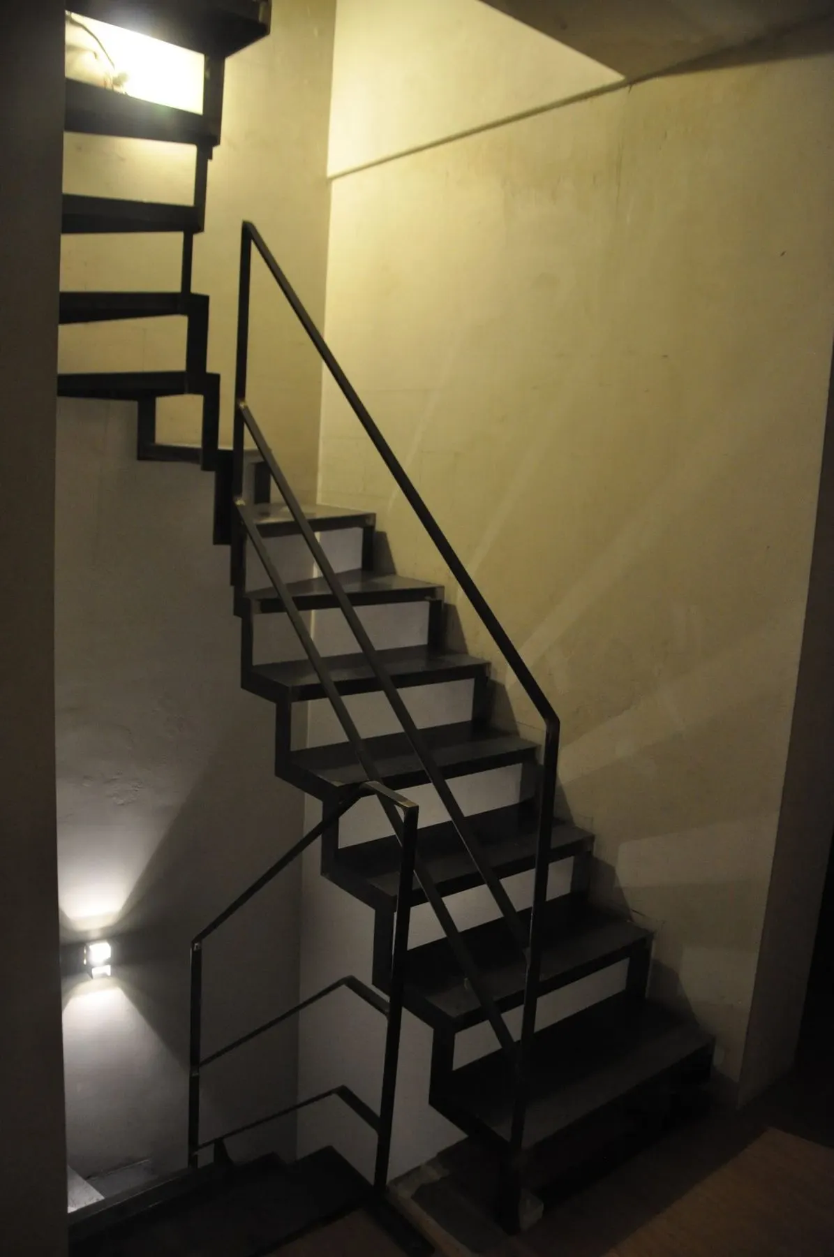 1106 Mechelen Trap – Trap in brut staal (5)